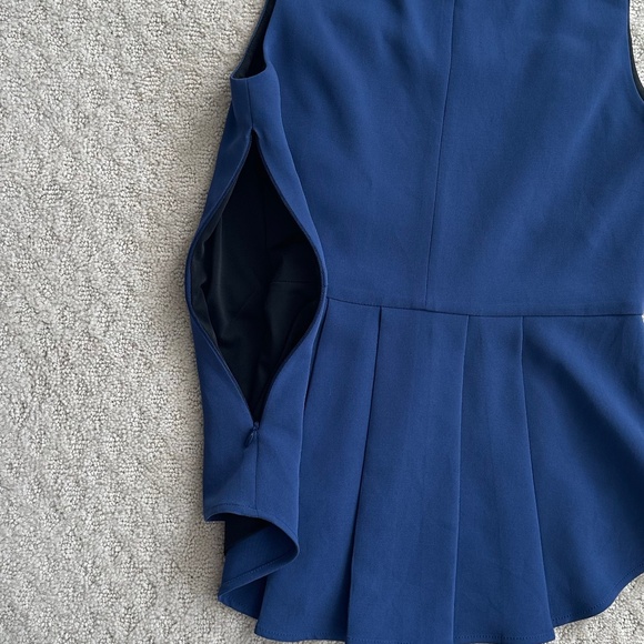 Rag & Bone Sleeveless Pleated High-Low Peplum Top Blue/Black Size 4 Modern Edgy - Picture 8 of 11